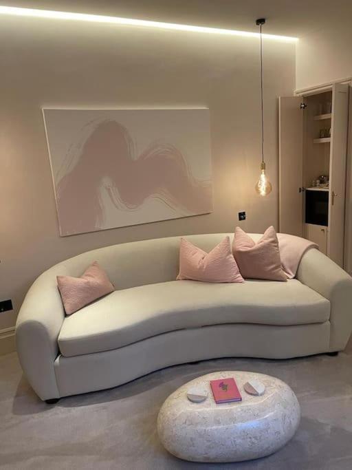 באת' Luxury Georgian Apartment - 5 Minute Walk To Spa מראה חיצוני תמונה